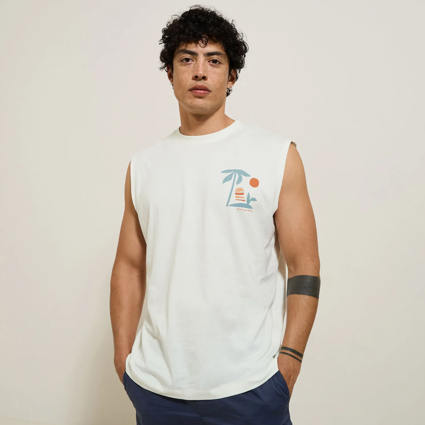 Comfortabel mouwloos shirt met print op voor-en ac