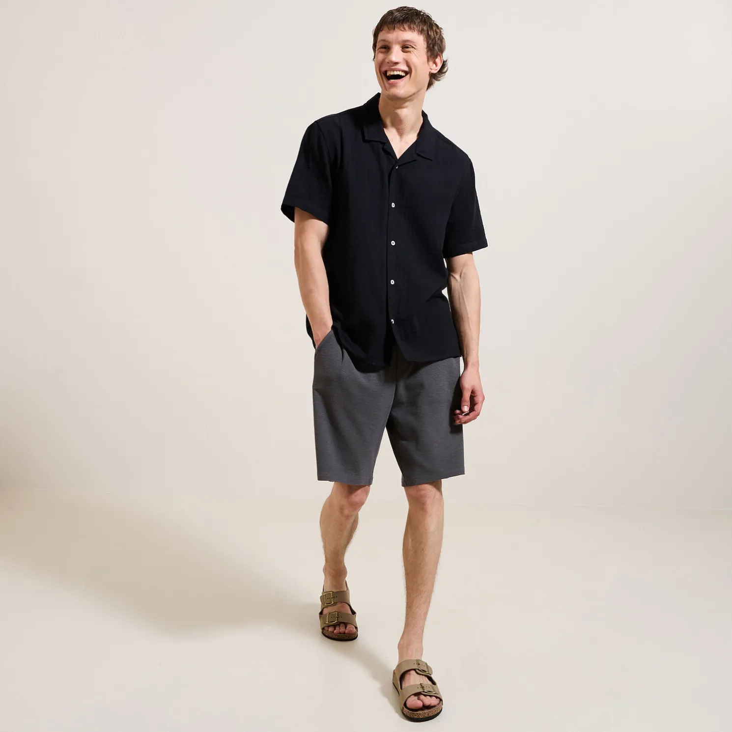 Effen bermuda in textuurstof