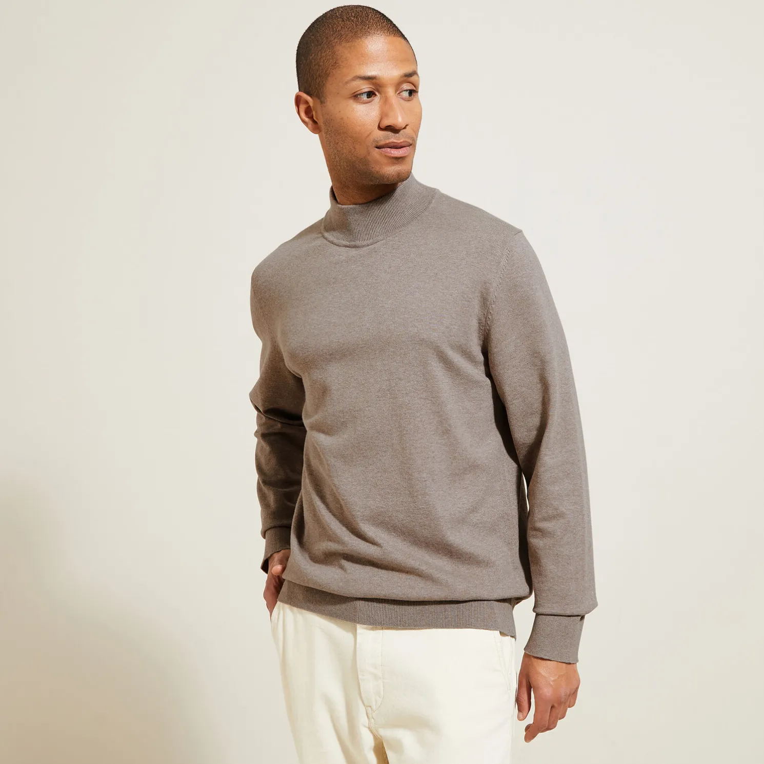 Essentiële trui met schoorsteenkraag