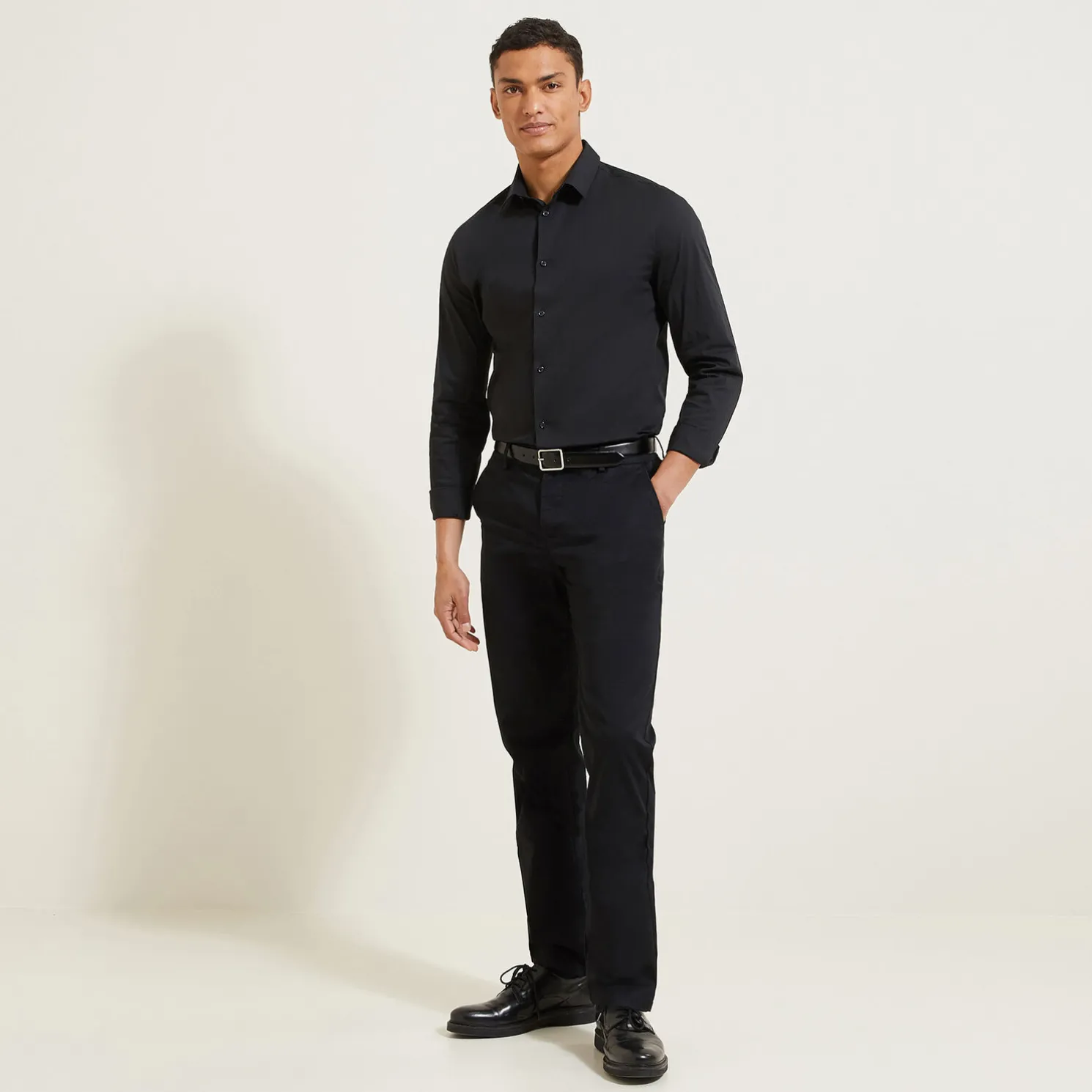 Extraslim effen hemd in gerecyclede polyamide