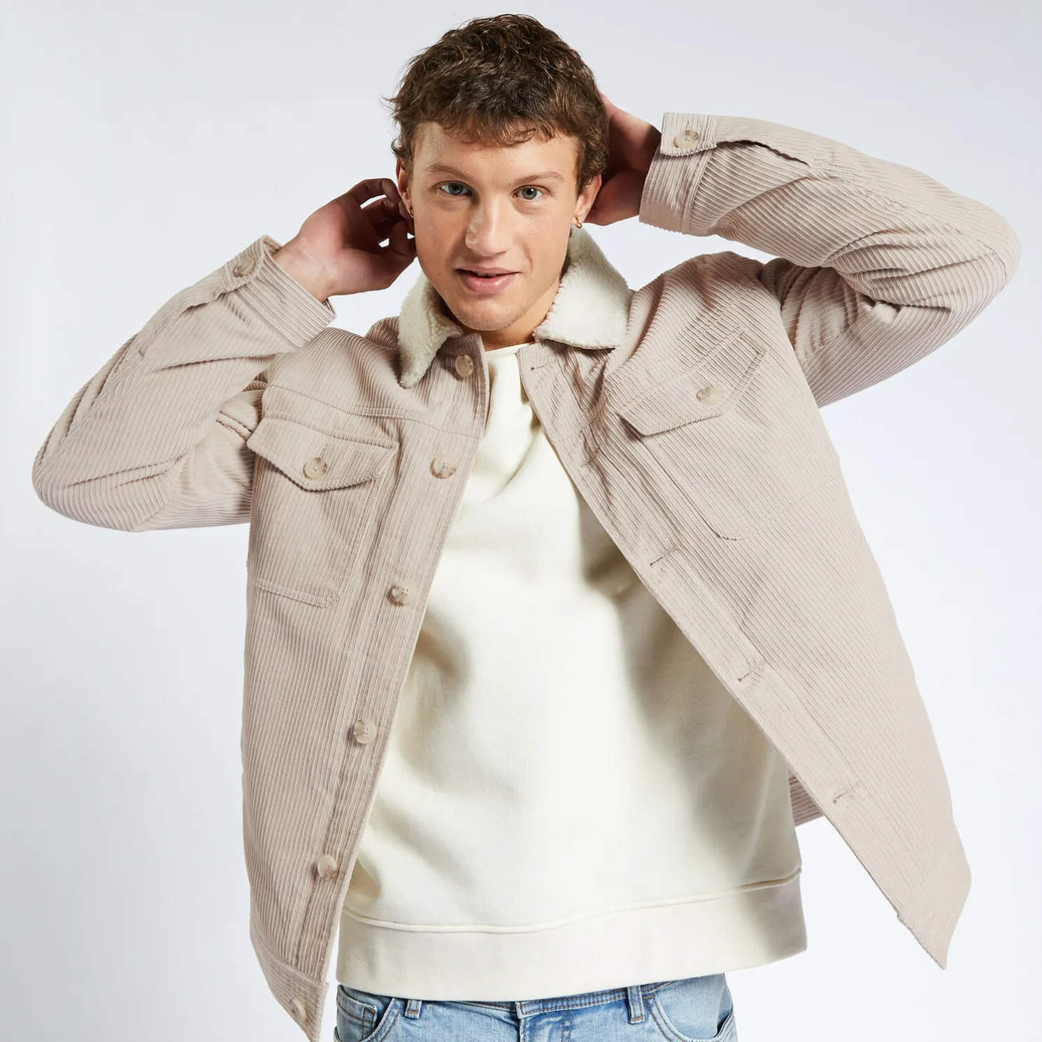 Fluwelen jack met hemdskraag