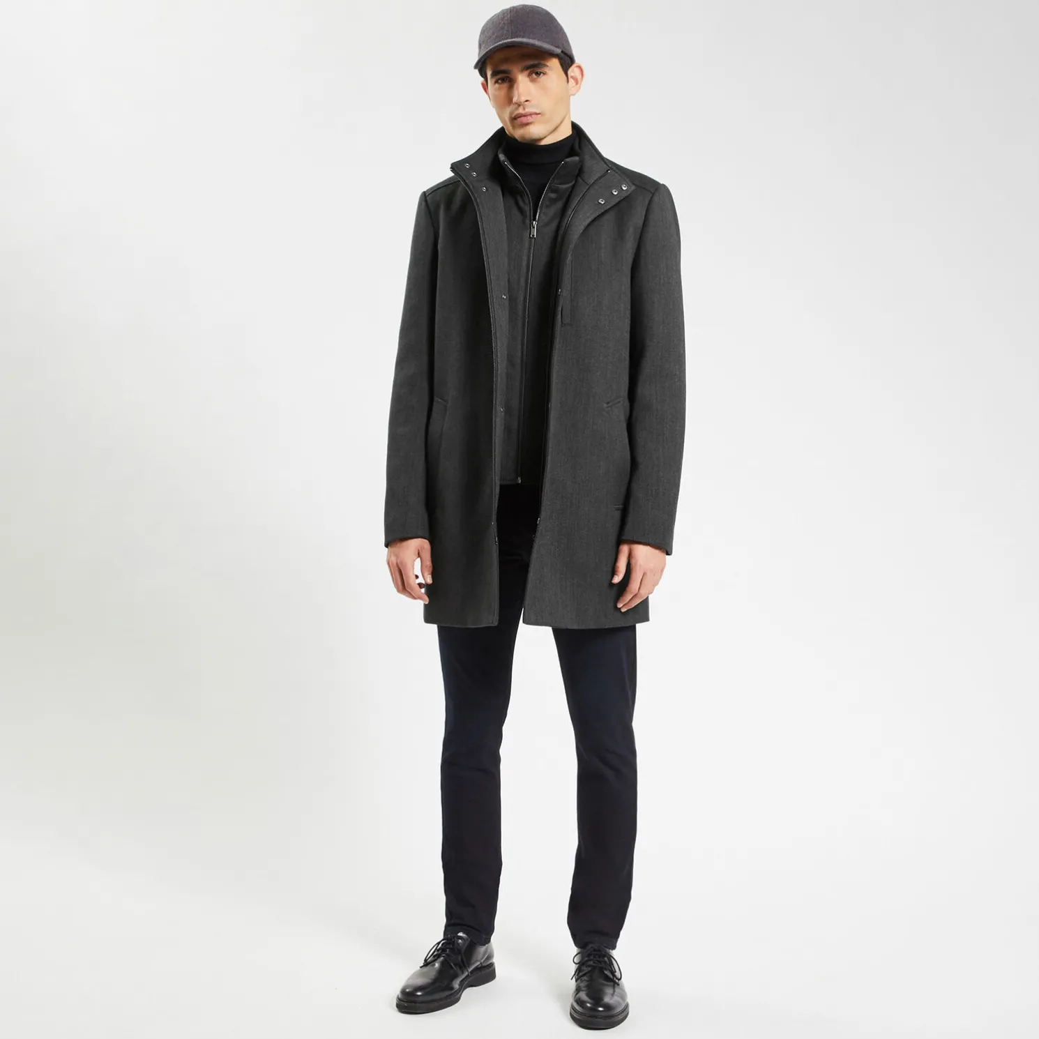 Mantel met rits en opstaande kraag