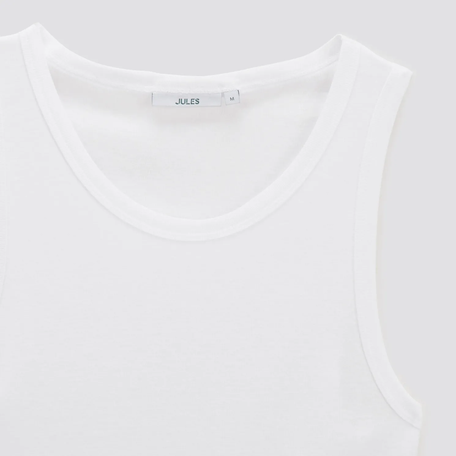 Mouwloos hemdje in 1x1 ribboord