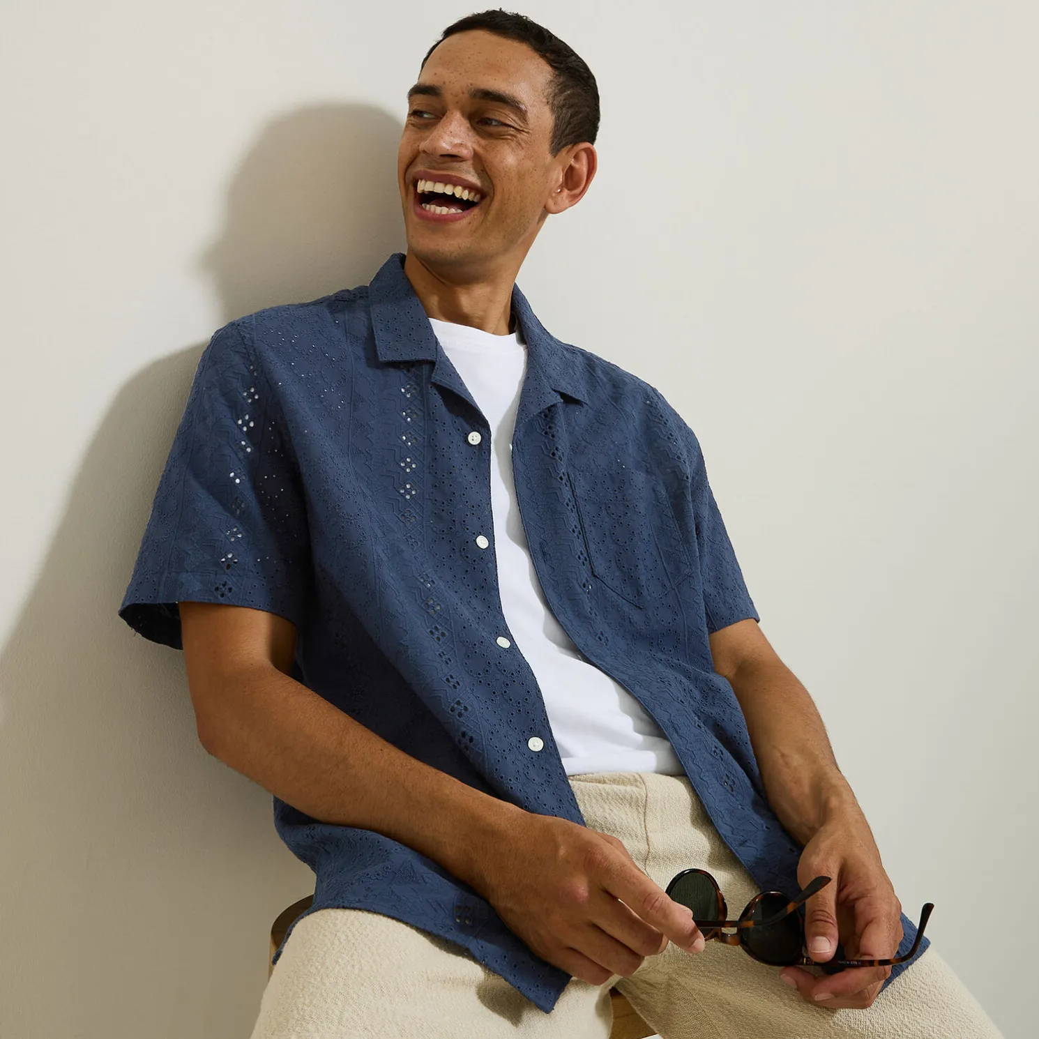 Regular effen hemdje met ajourborduursel