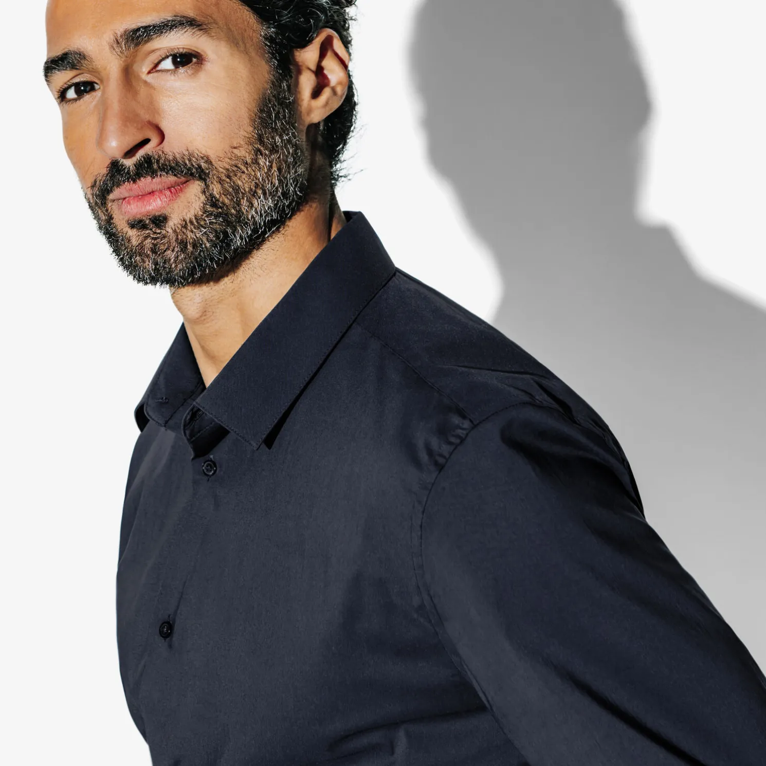 Regular effen hemd in katoen, nylon en elastaan