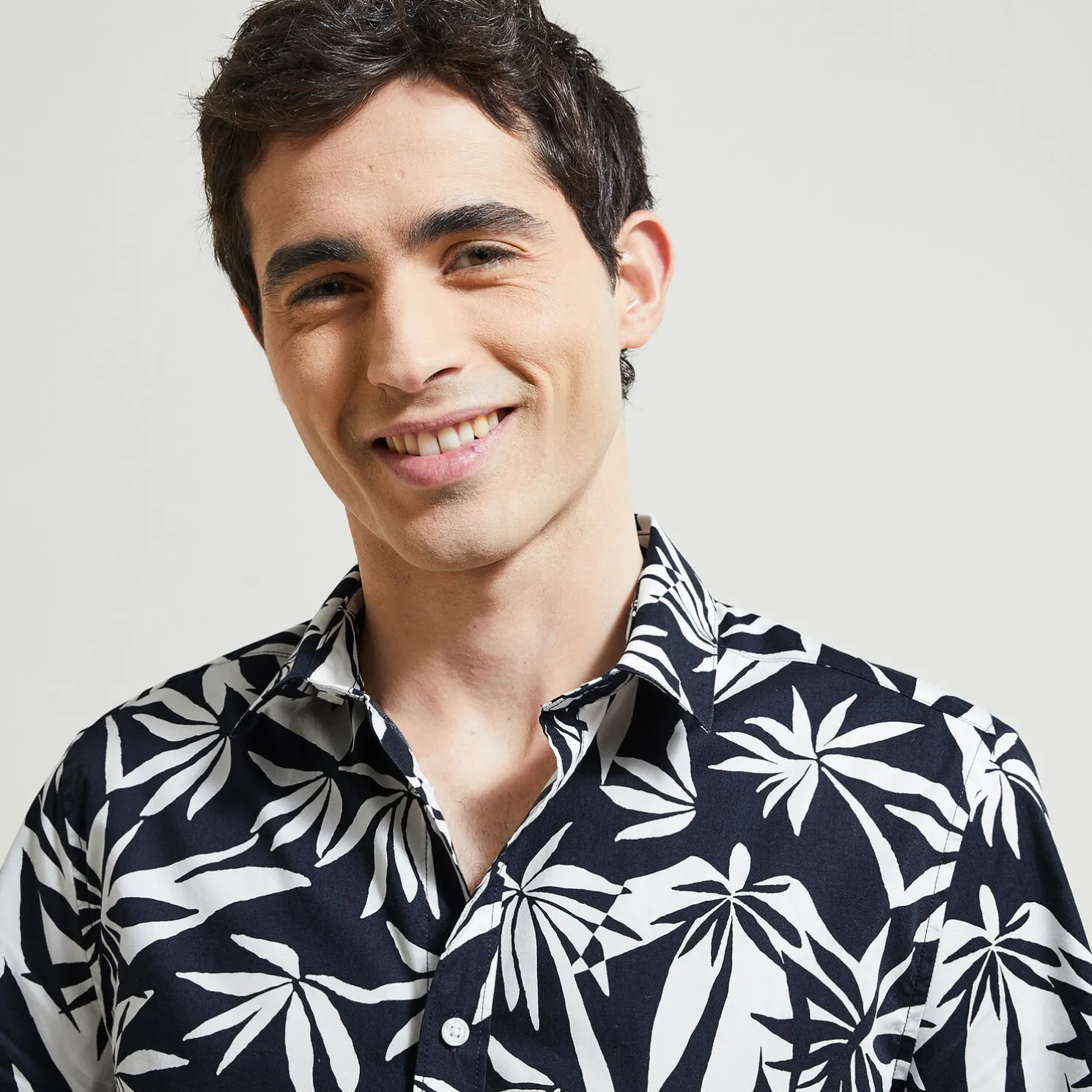 Regular hawaïhemdje met bloemenprint in biokatoen