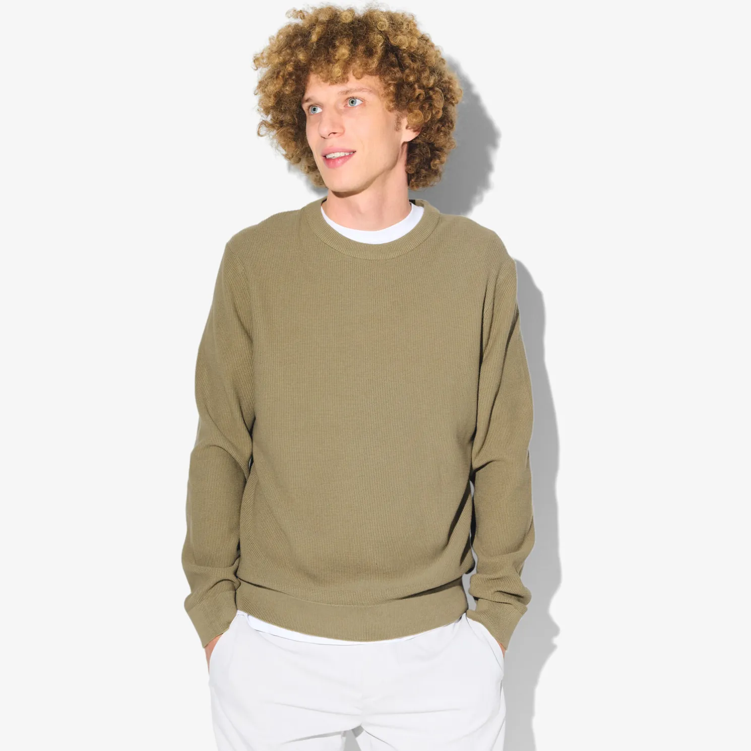 Trui met ronde hals en stekenpatroon