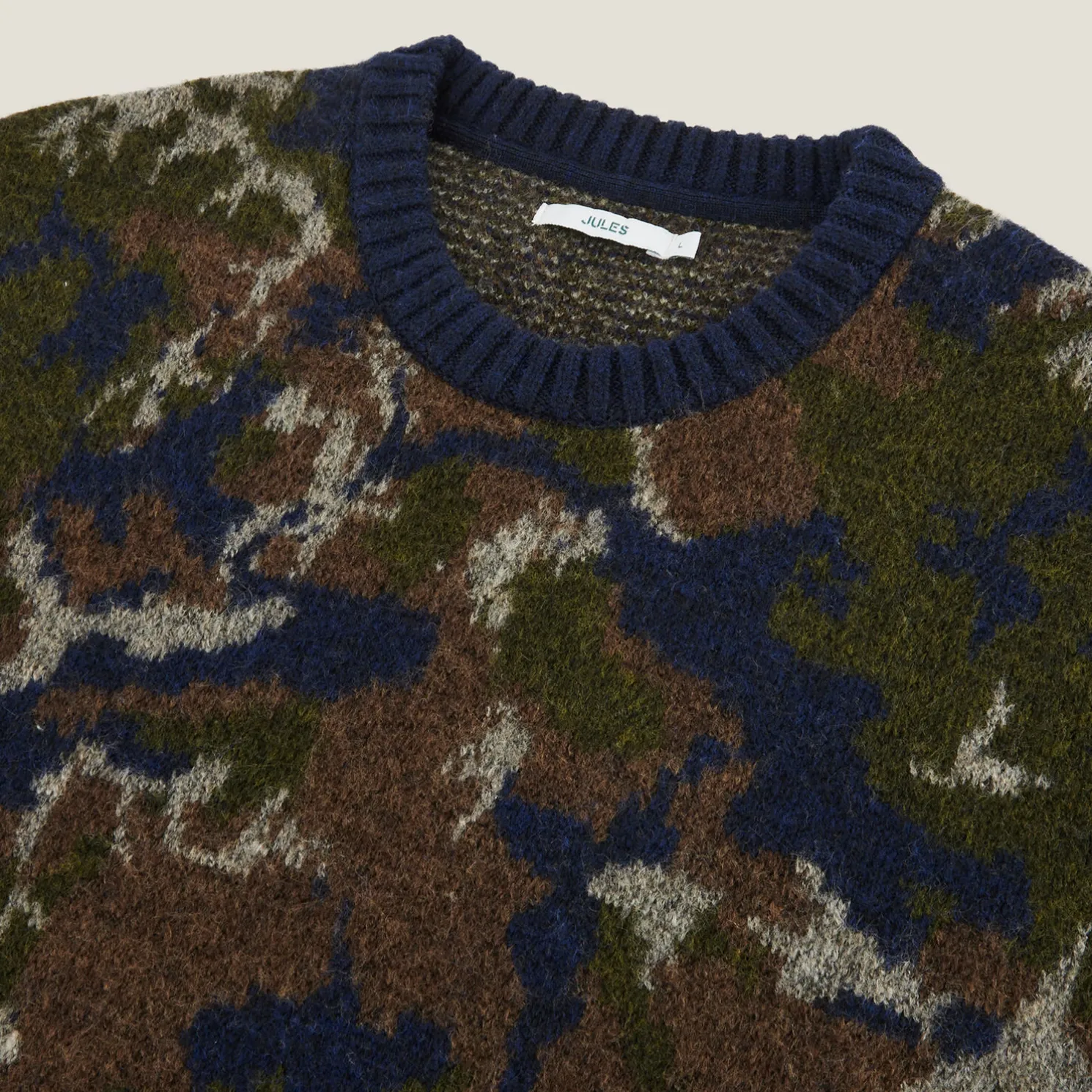 Trui met ronde hals en camouflagejacquard