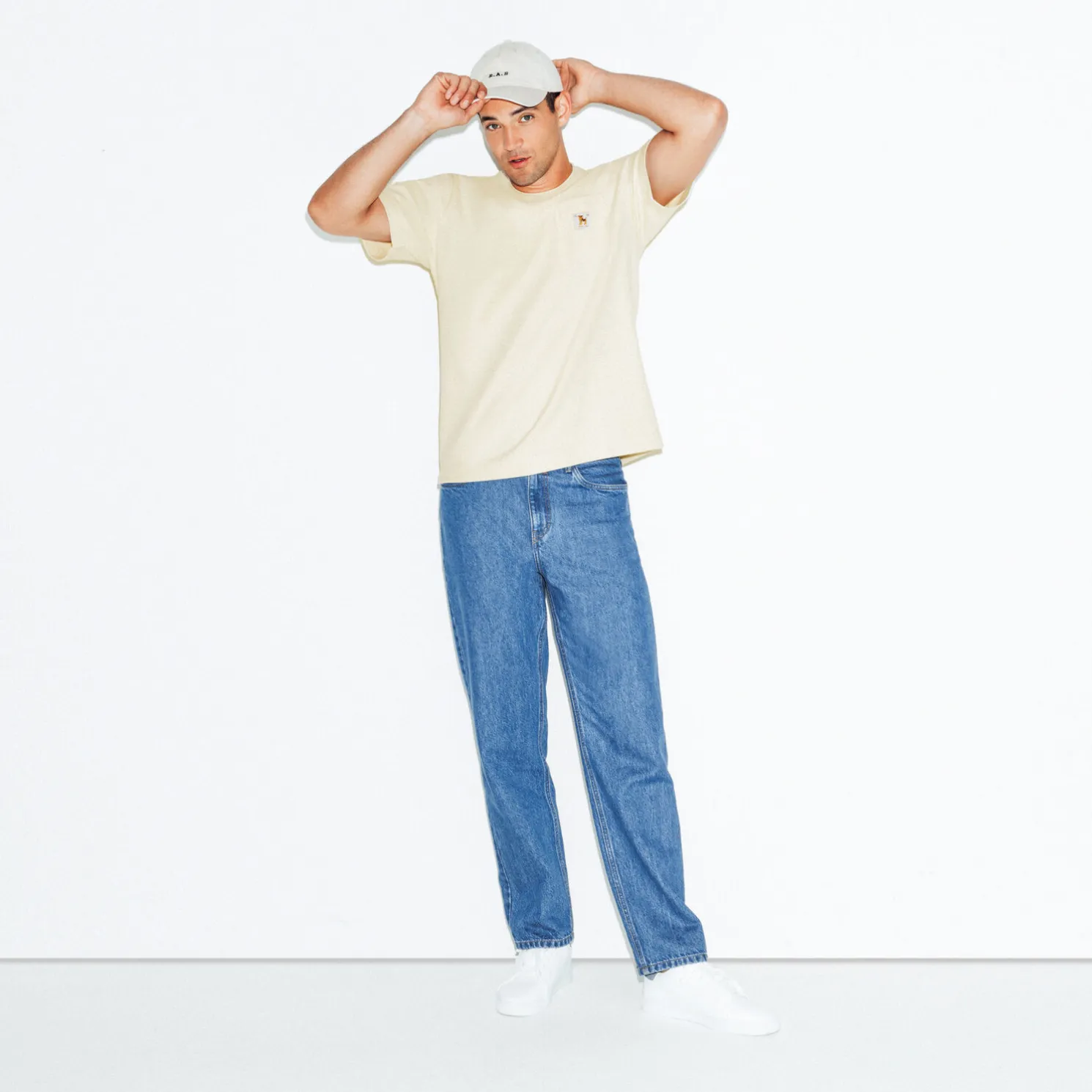 T-shirt met ronde hals in reliëfstof