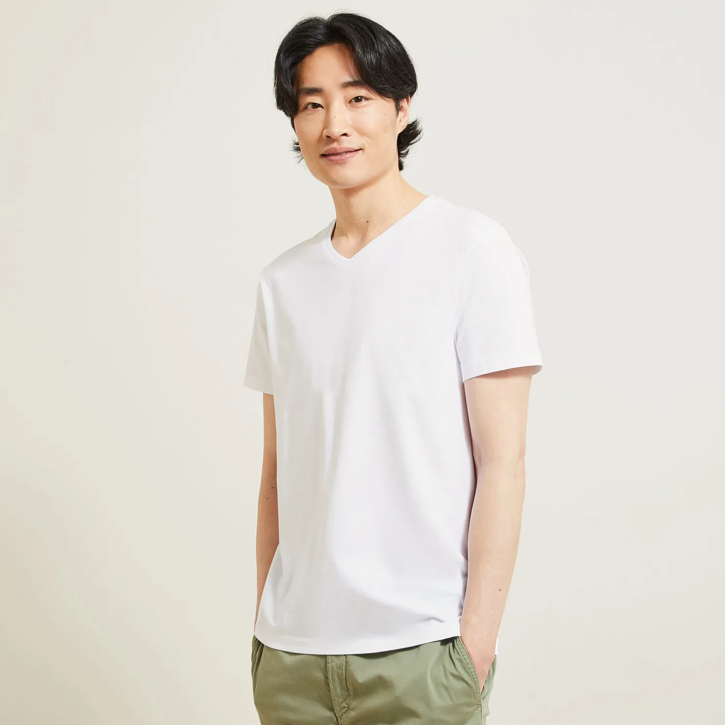 T-shirt met V-hals in katoen en elastaan